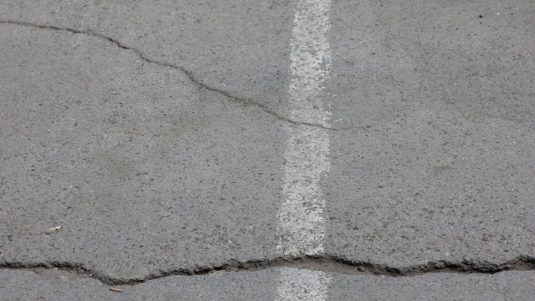 Почти 400 чиновников и должностных лиц в Иркутской области привлечены к ответсвенности за нарушения закона о дорогах